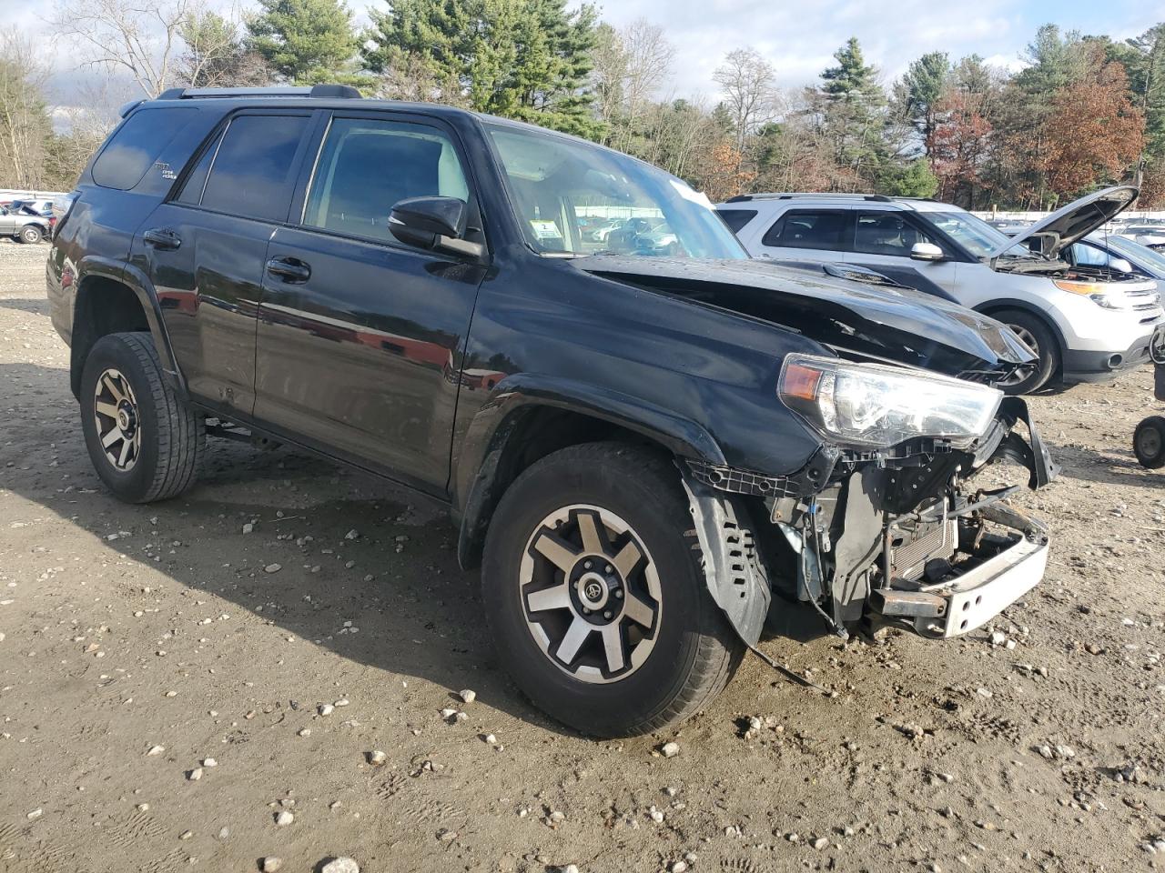 VIN JTEBU5JR5H5461129 2017 TOYOTA 4RUNNER no.4