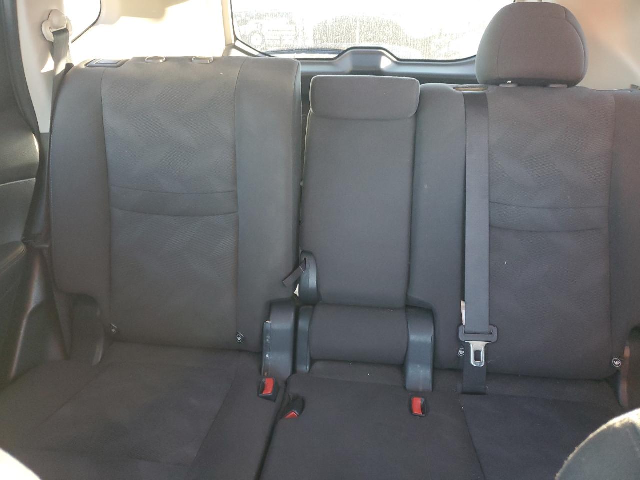 2016 Nissan Rogue - Image 10