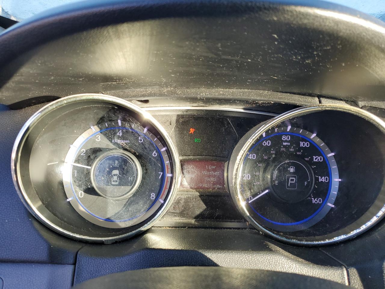 2011 Hyundai Sonata - Image 9
