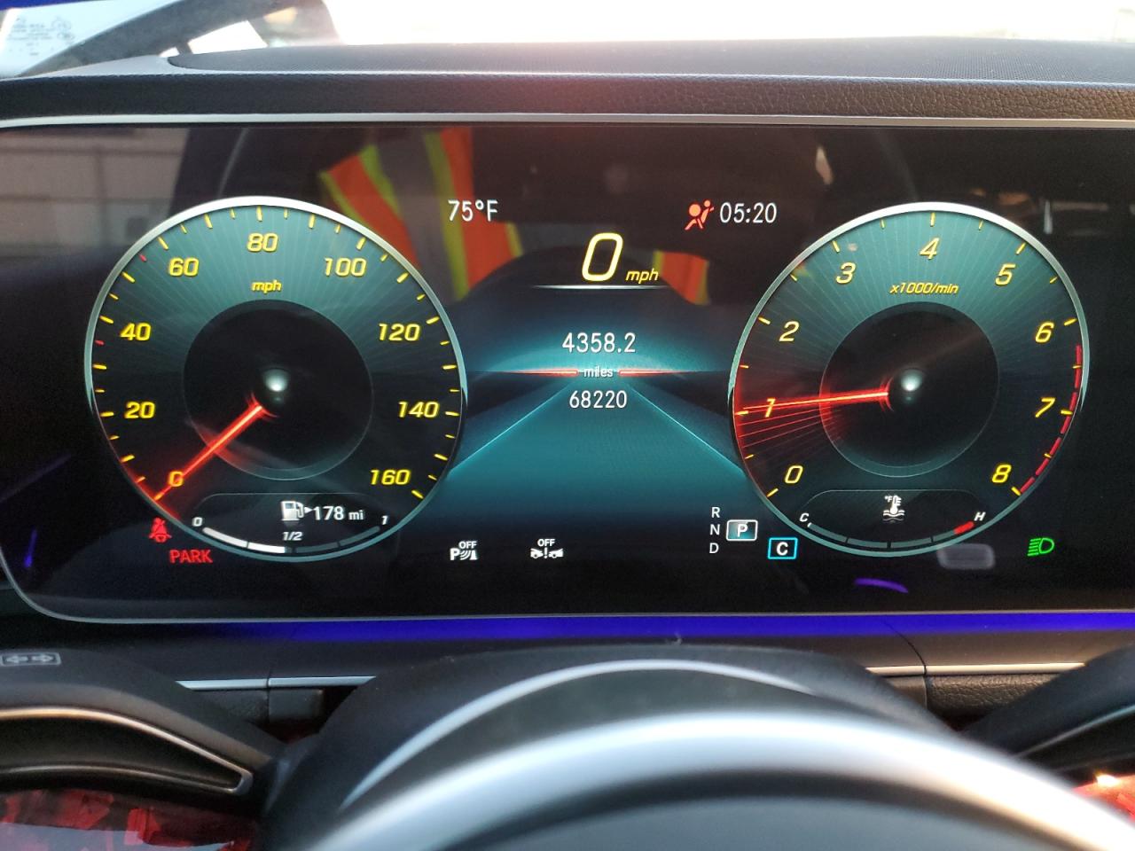 2020 Mercedes-Benz GLE - Image 9