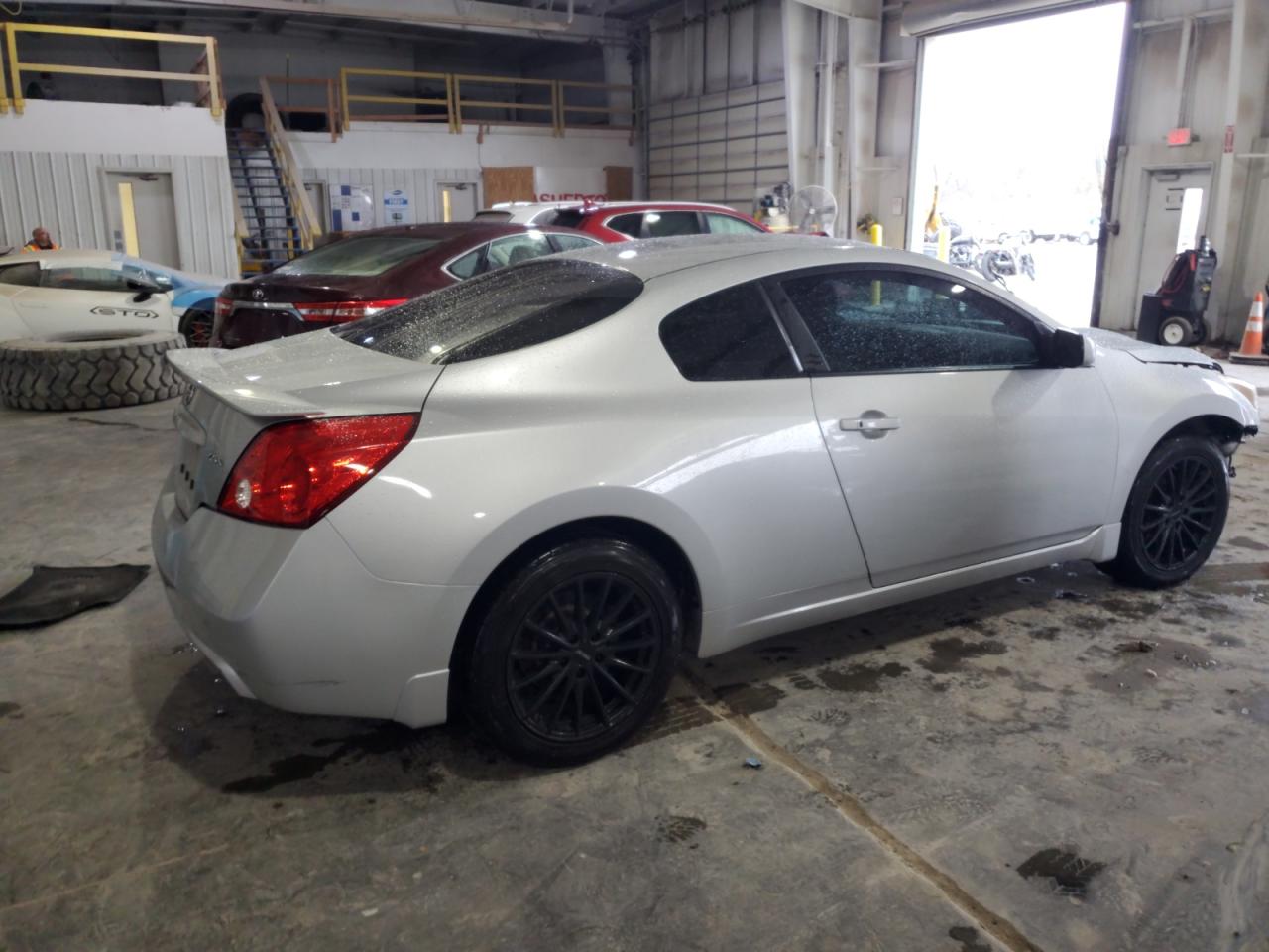 2012 Nissan Altima - Image 3
