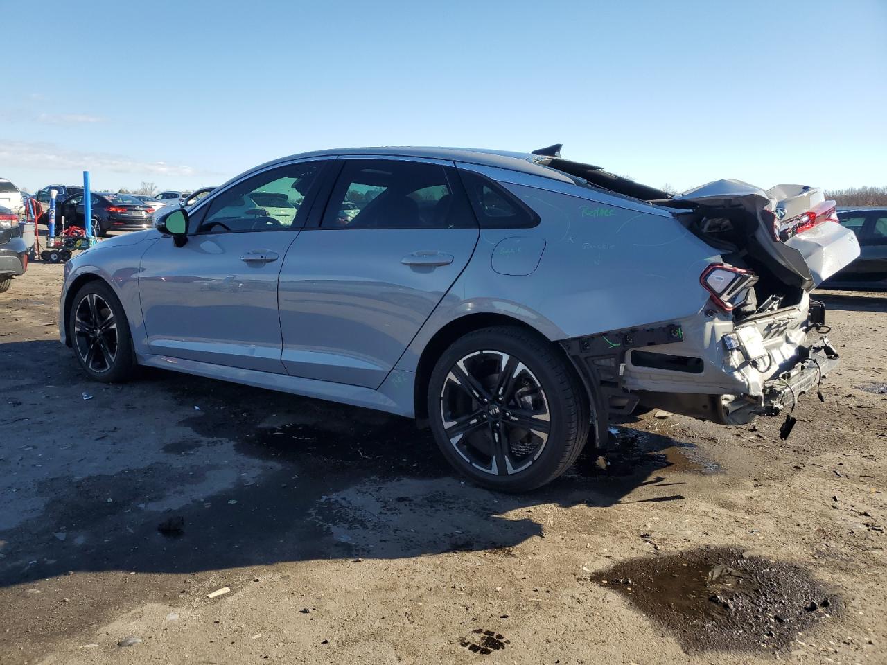 2021 Kia K5 - Image 2