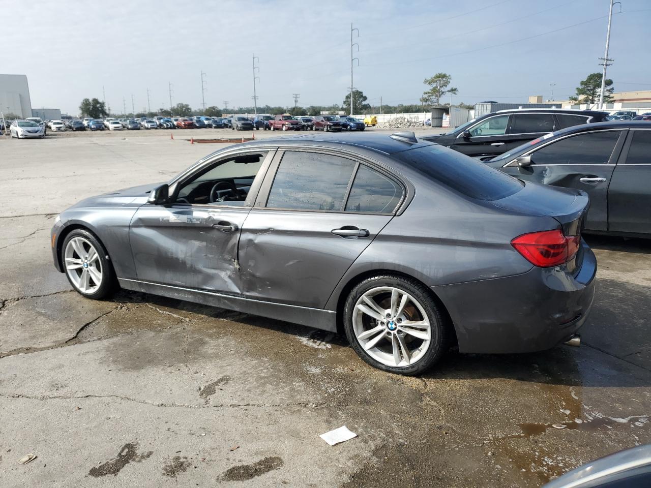 VIN WBA8E1G31HNU15673 2017 BMW 3 SERIES no.2