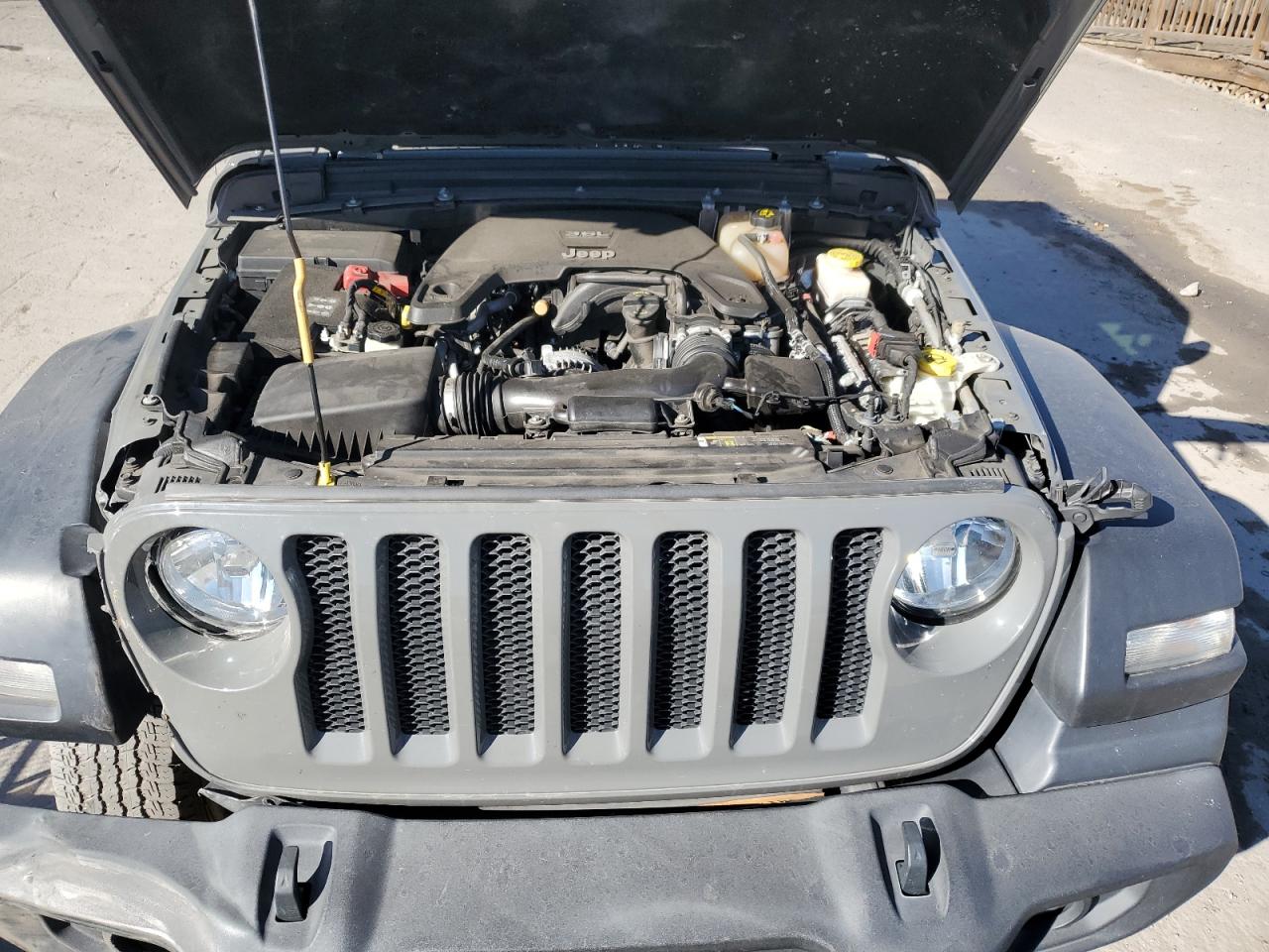 2020 Jeep Wrangler - Image 12