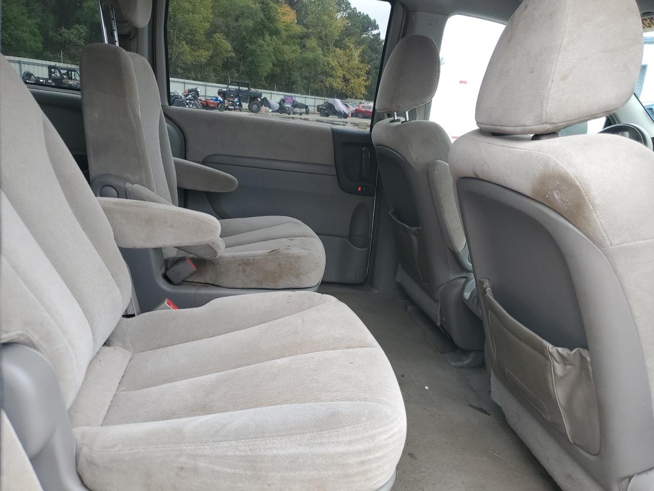 2007 Kia Sedona Ex VIN: KNDMB233876174354 Lot: 78527234