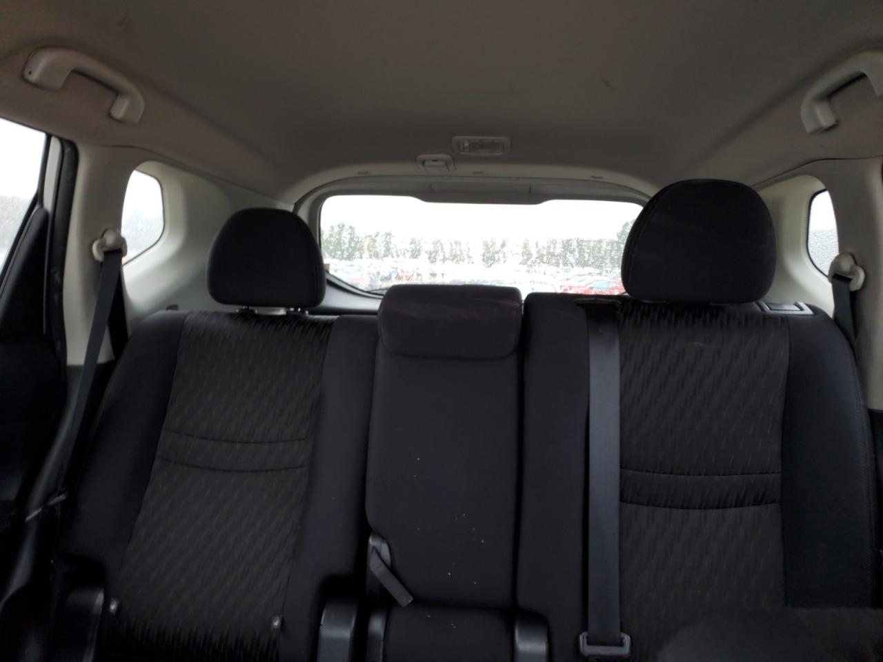 2019 Nissan Rogue - Image 10
