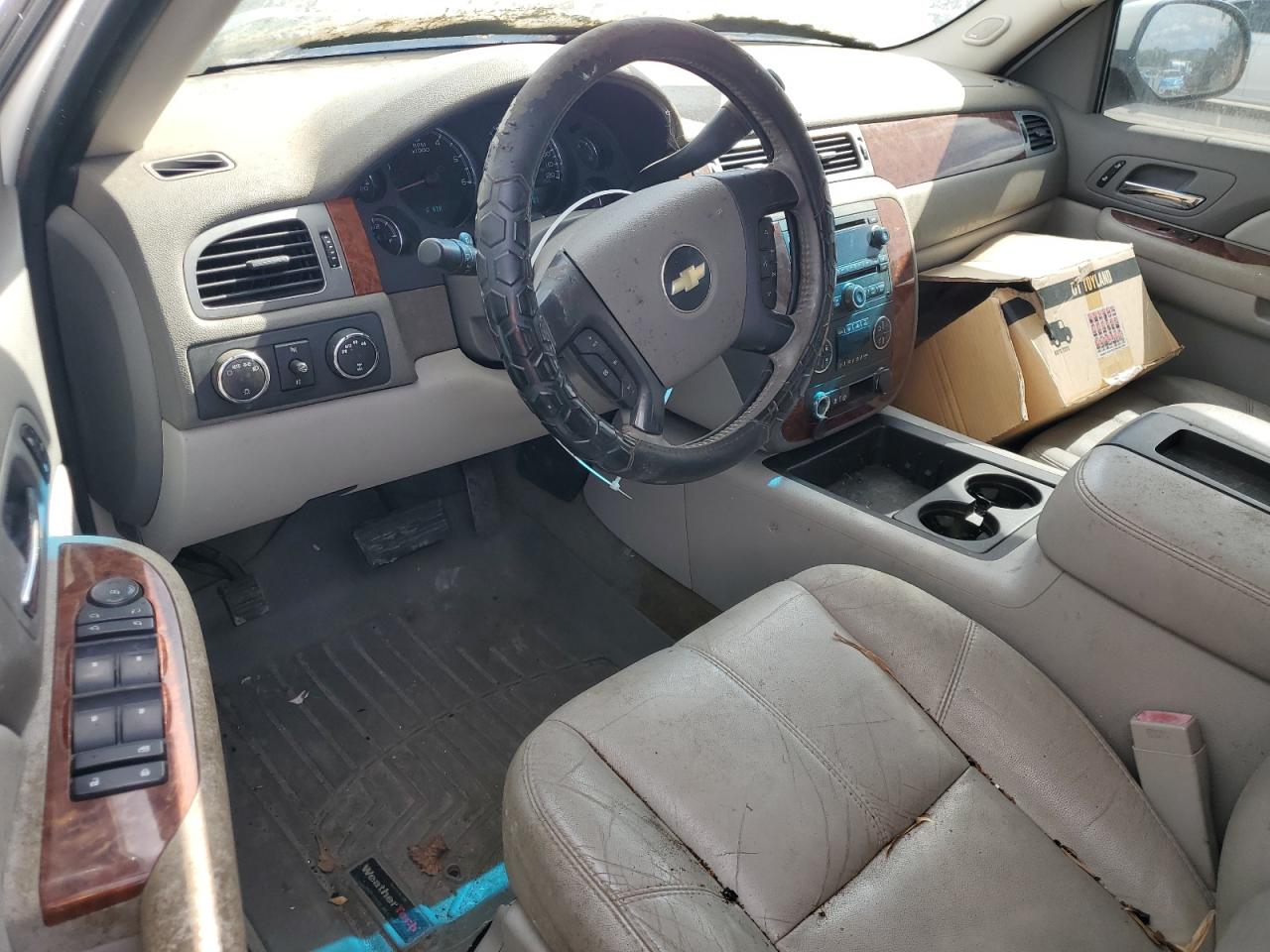 2007 Chevrolet Silverado - Image 8