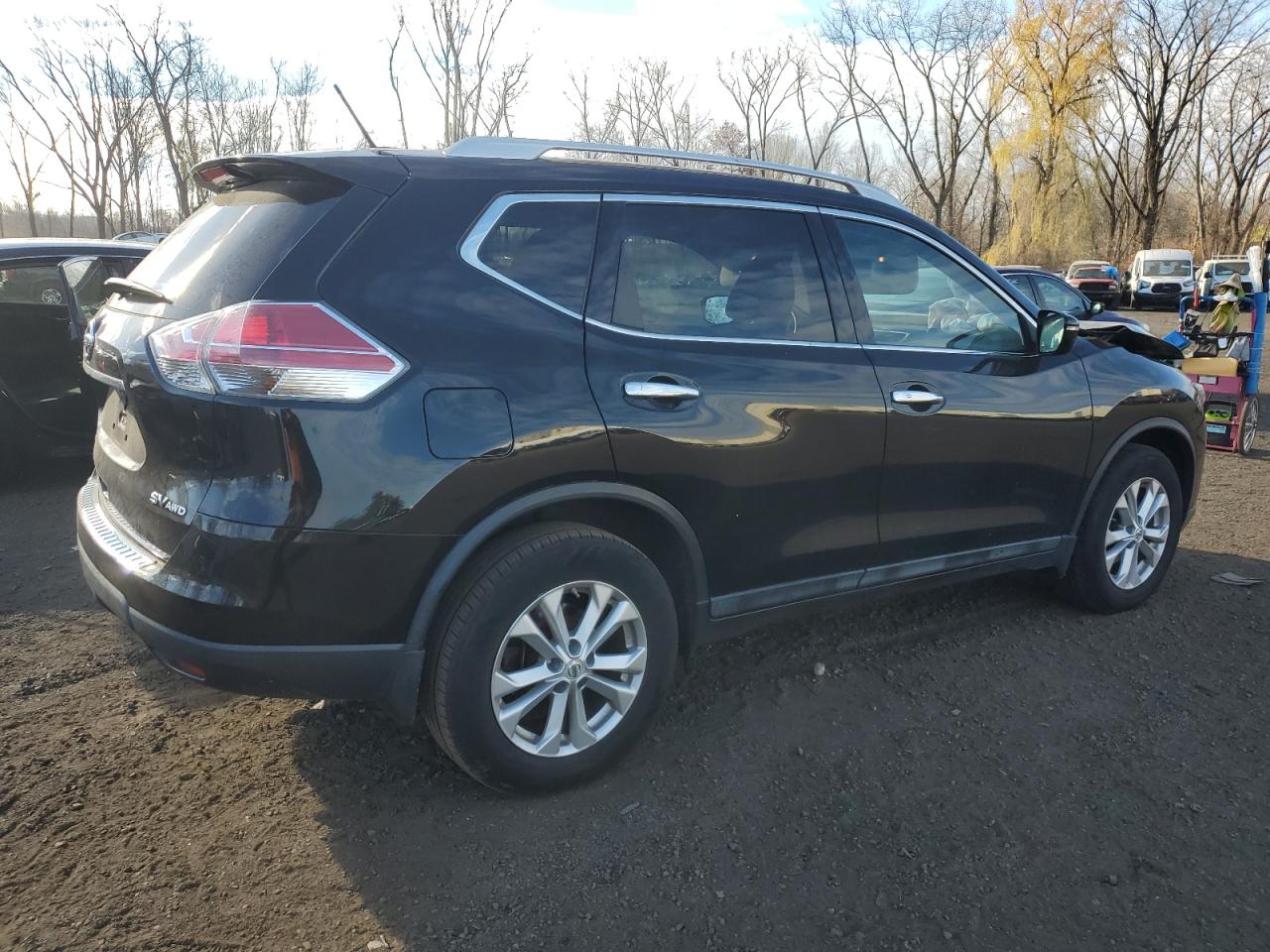 2015 Nissan Rogue - Image 3