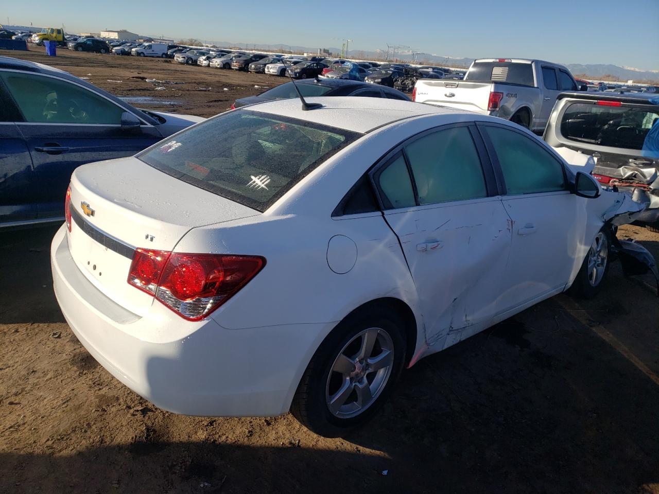 VIN 1G1PC5SB4E7461887 2014 CHEVROLET CRUZE no.3