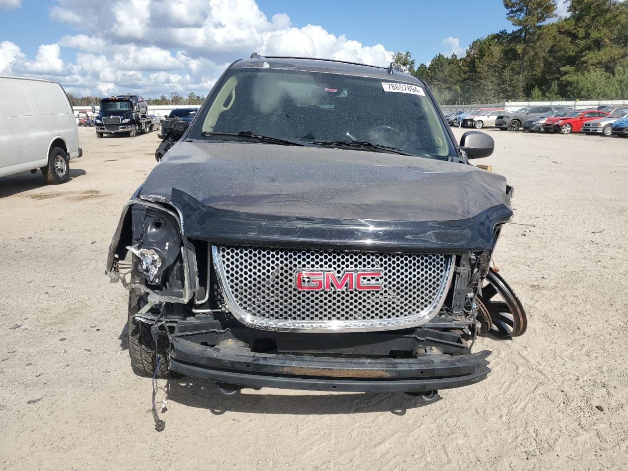 2011 GMC Yukon - Image 5