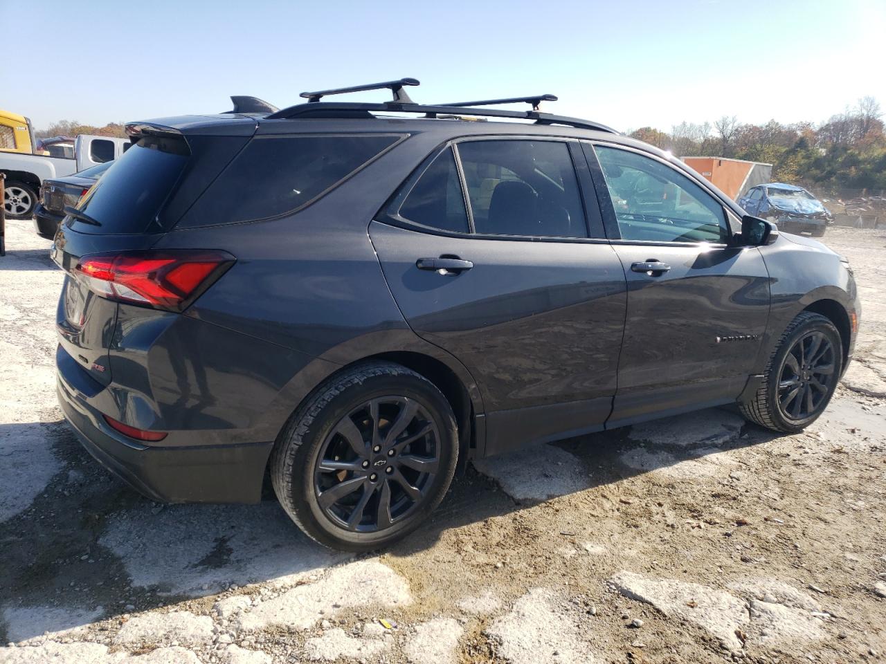 2022 Chevrolet Equinox - Image 3