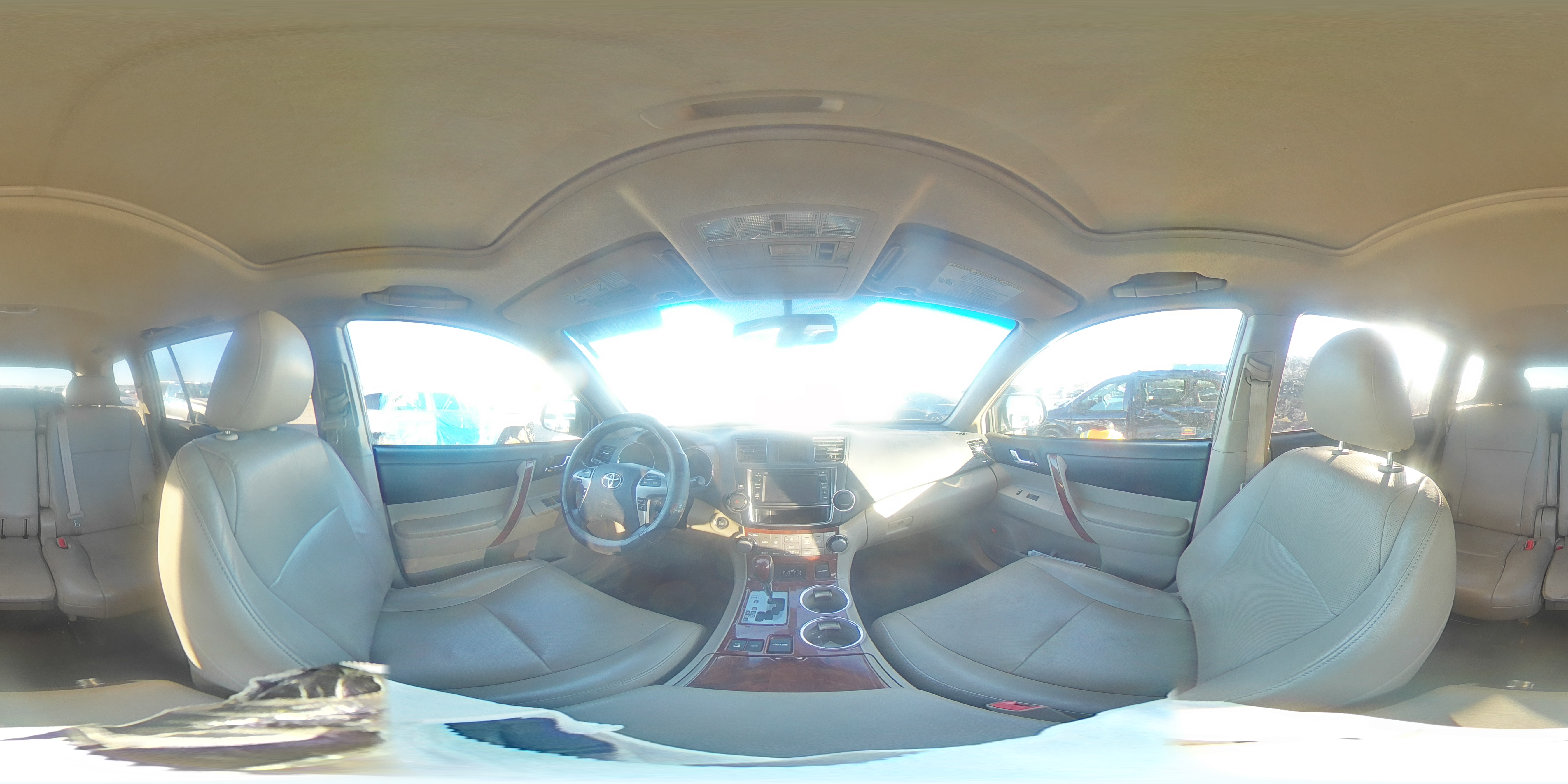 2013 Toyota Highlander - Image 14