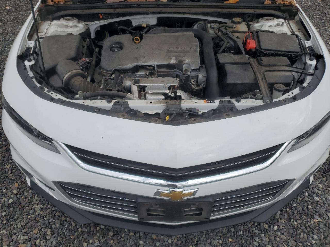 2018 Chevrolet Malibu - Image 11