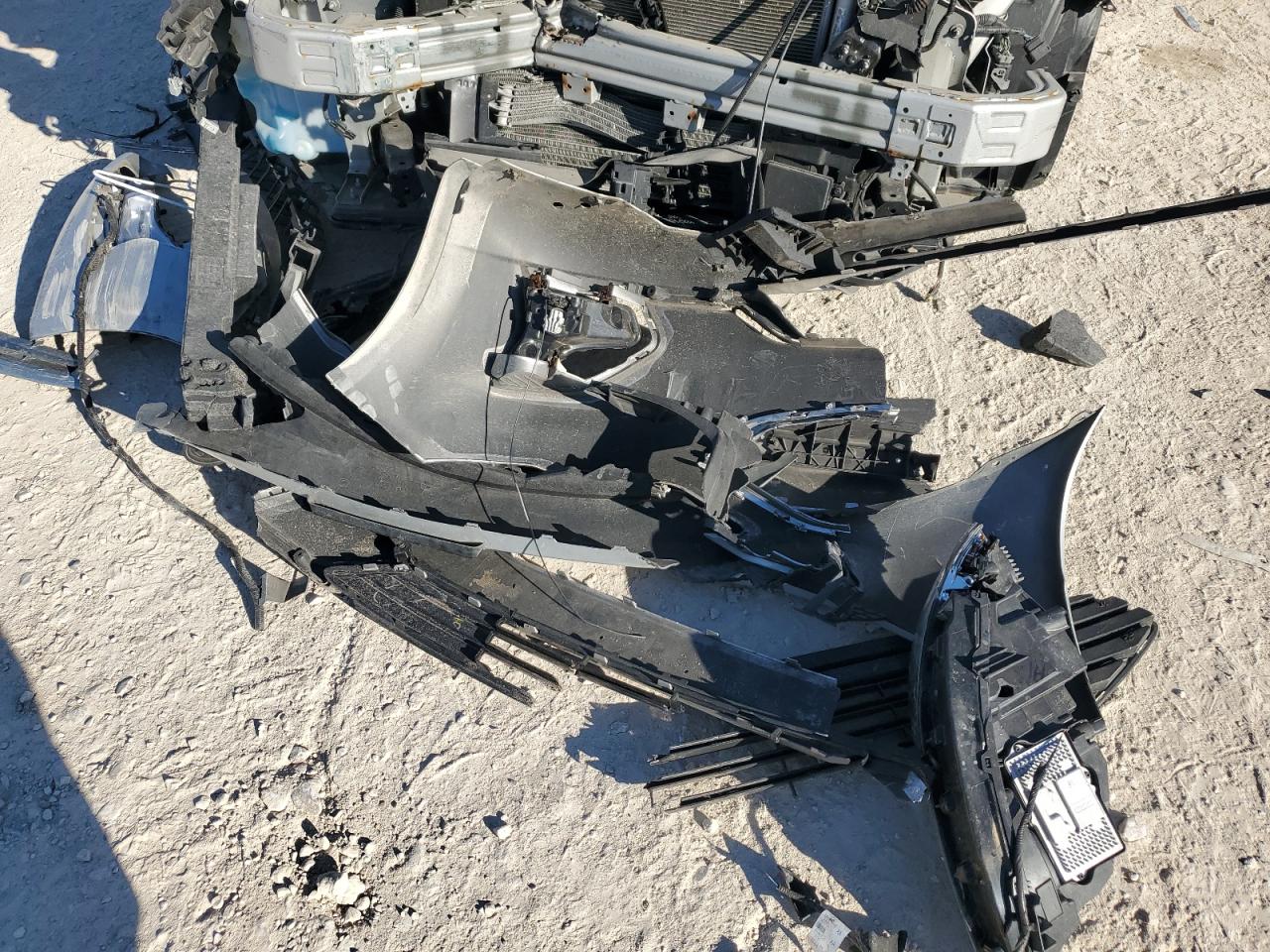 2019 Ford Fusion - Image 14