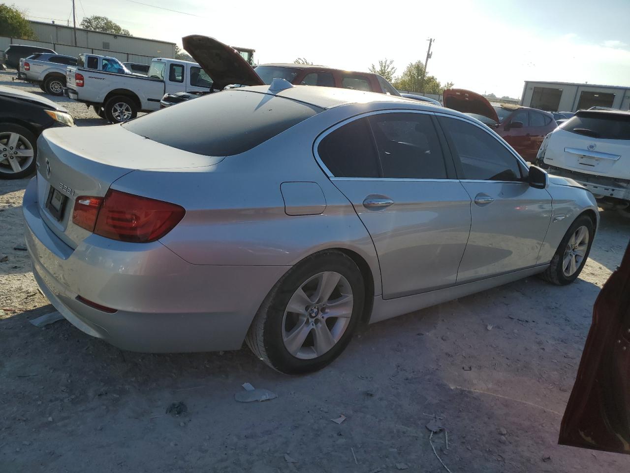 VIN WBAXH5C56DDW16129 2013 BMW 5 SERIES no.3