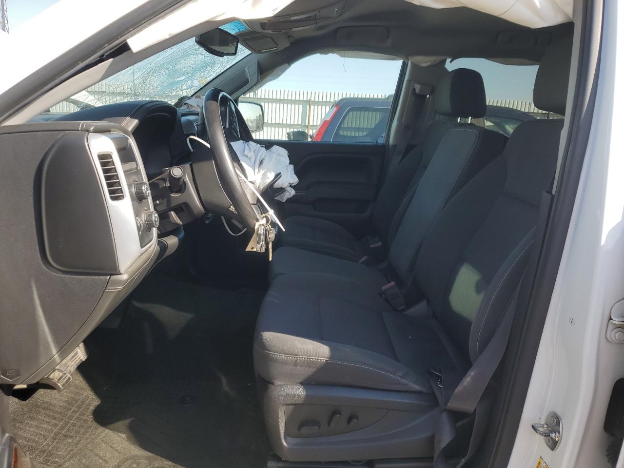 2017 GMC Sierra - Image 7