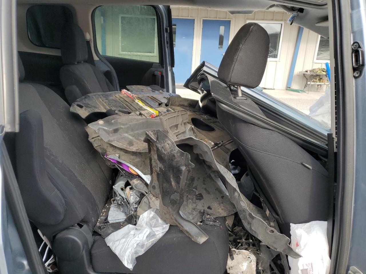2012 Mazda 5 - Image 11