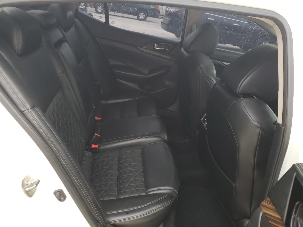 2016 Nissan Maxima - Image 11