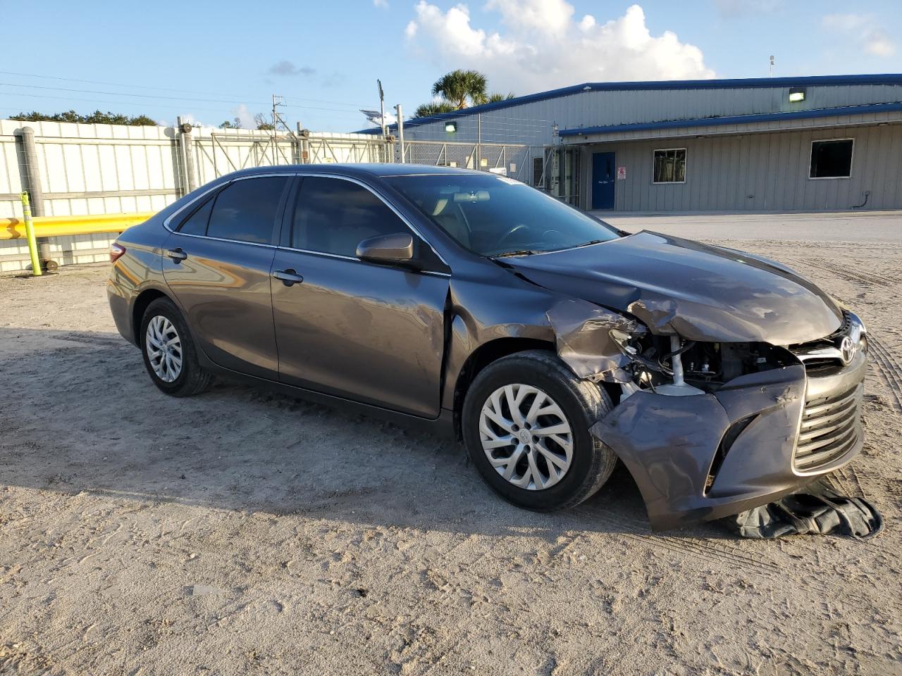 2017 Toyota Camry - Image 4