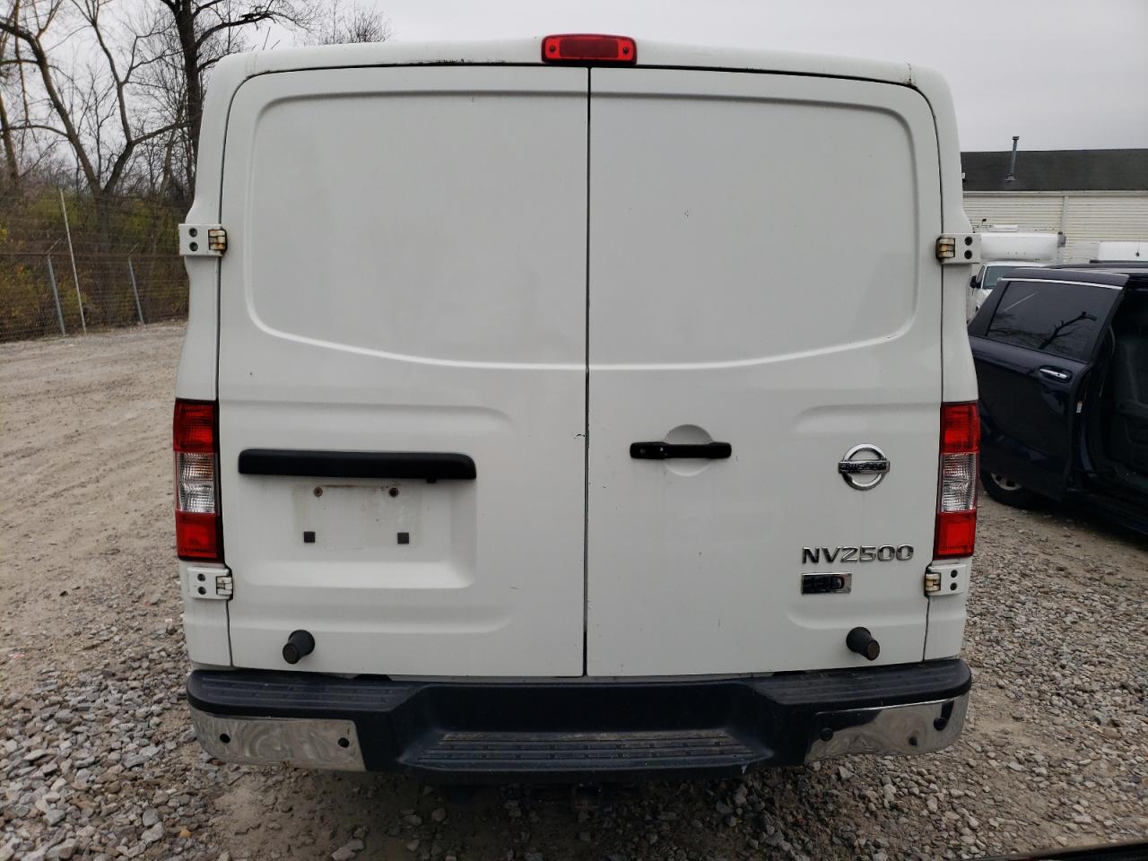 2014 Nissan NV - Image 6