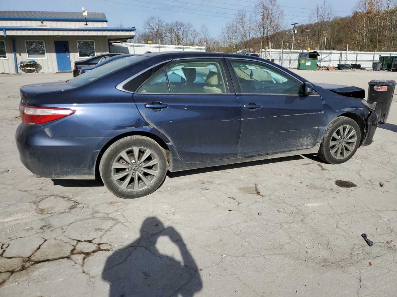 2017 Toyota Camry - Image 3