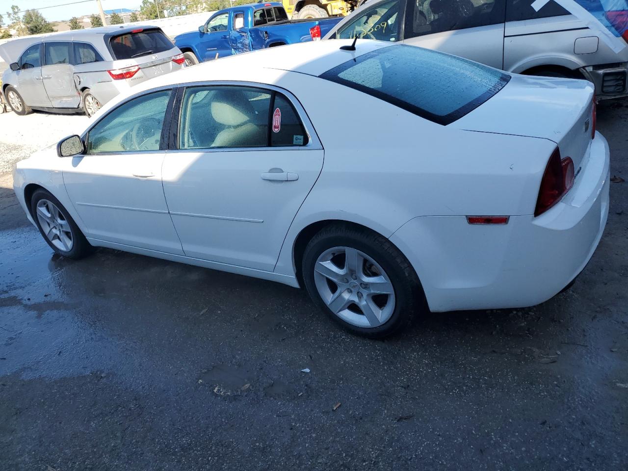 2011 Chevrolet Malibu - Image 2