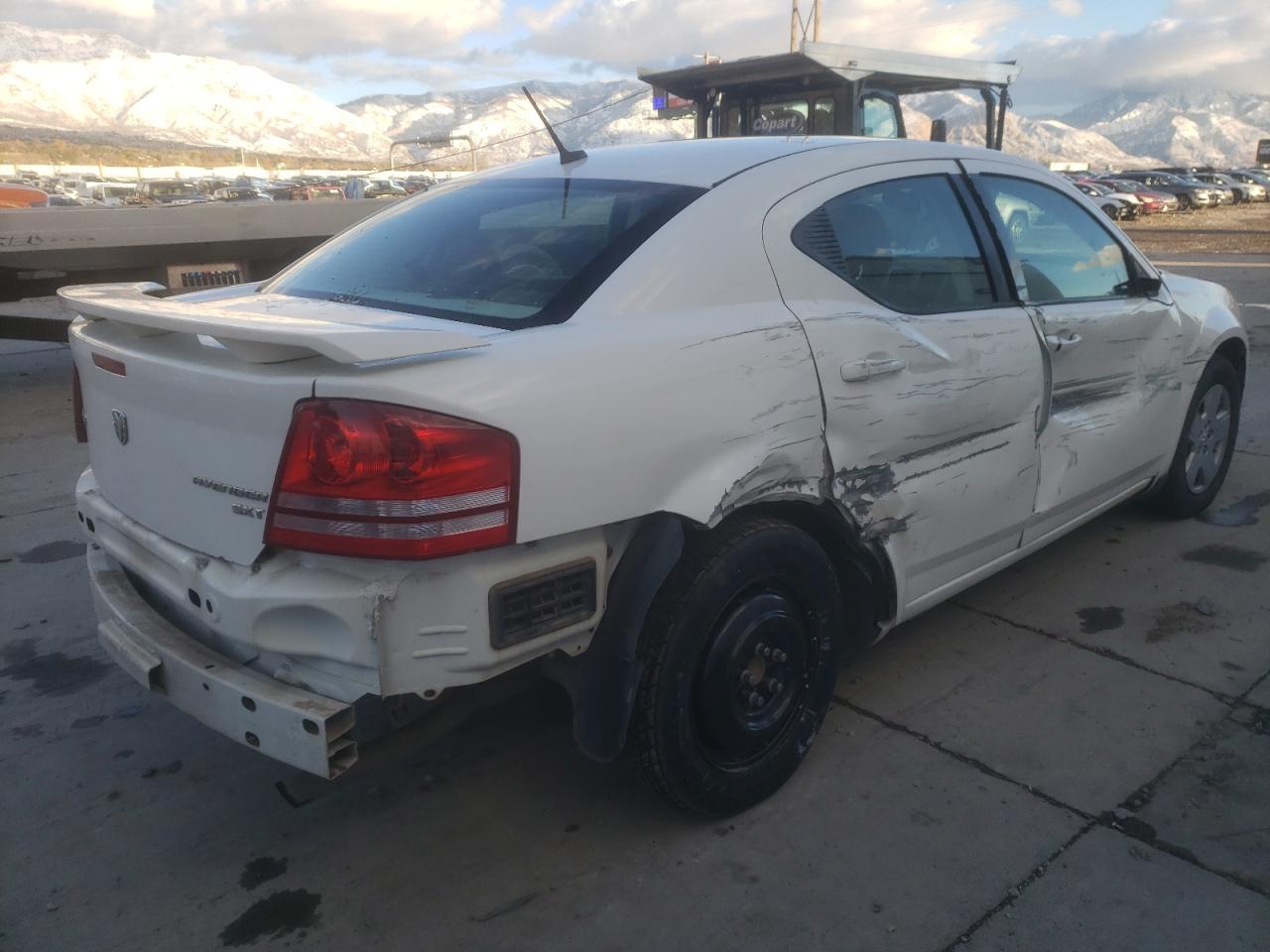 2010 Dodge Avenger - Image 3