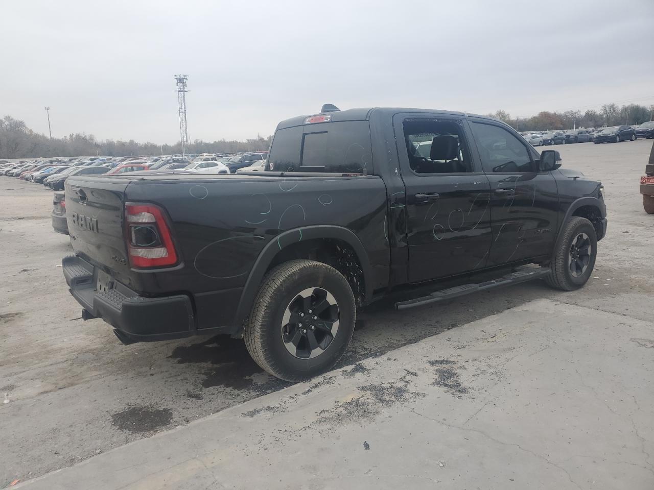 VIN 1C6SRFLT9KN923792 2019 RAM 1500 no.3