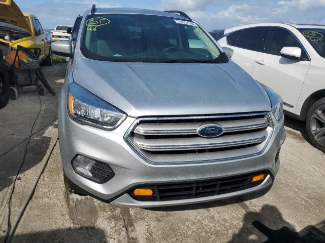  FORD ESCAPE 2018 Сріблястий