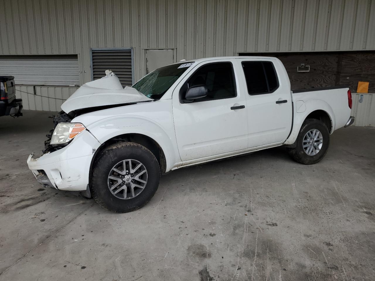 2015 Nissan Navara (Frontier) - Image 1