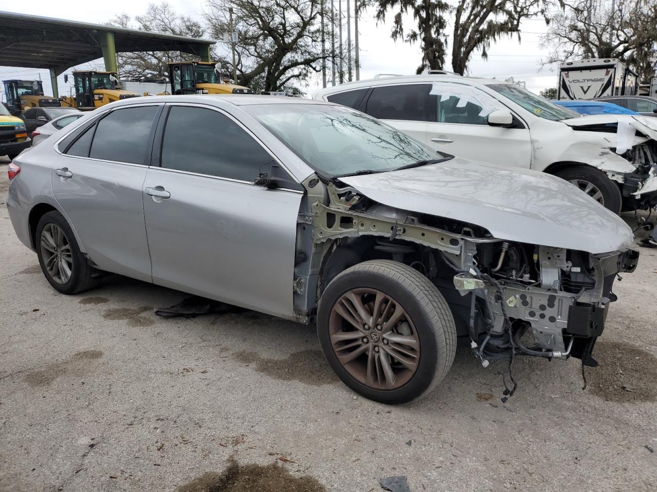 2016 Toyota Camry - Image 4