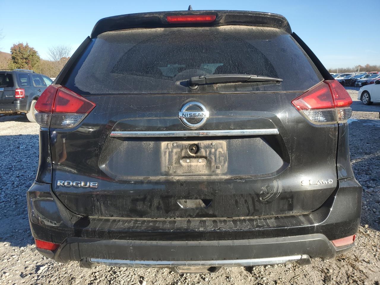 2018 Nissan Rogue - Image 6