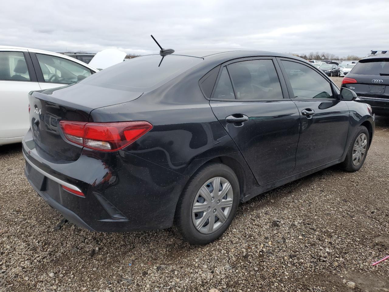 2023 Kia Rio - Image 3