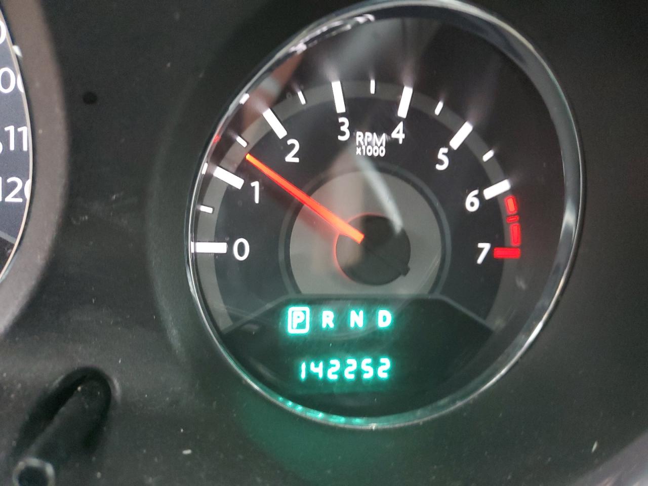 2012 Chrysler 200 - Image 9