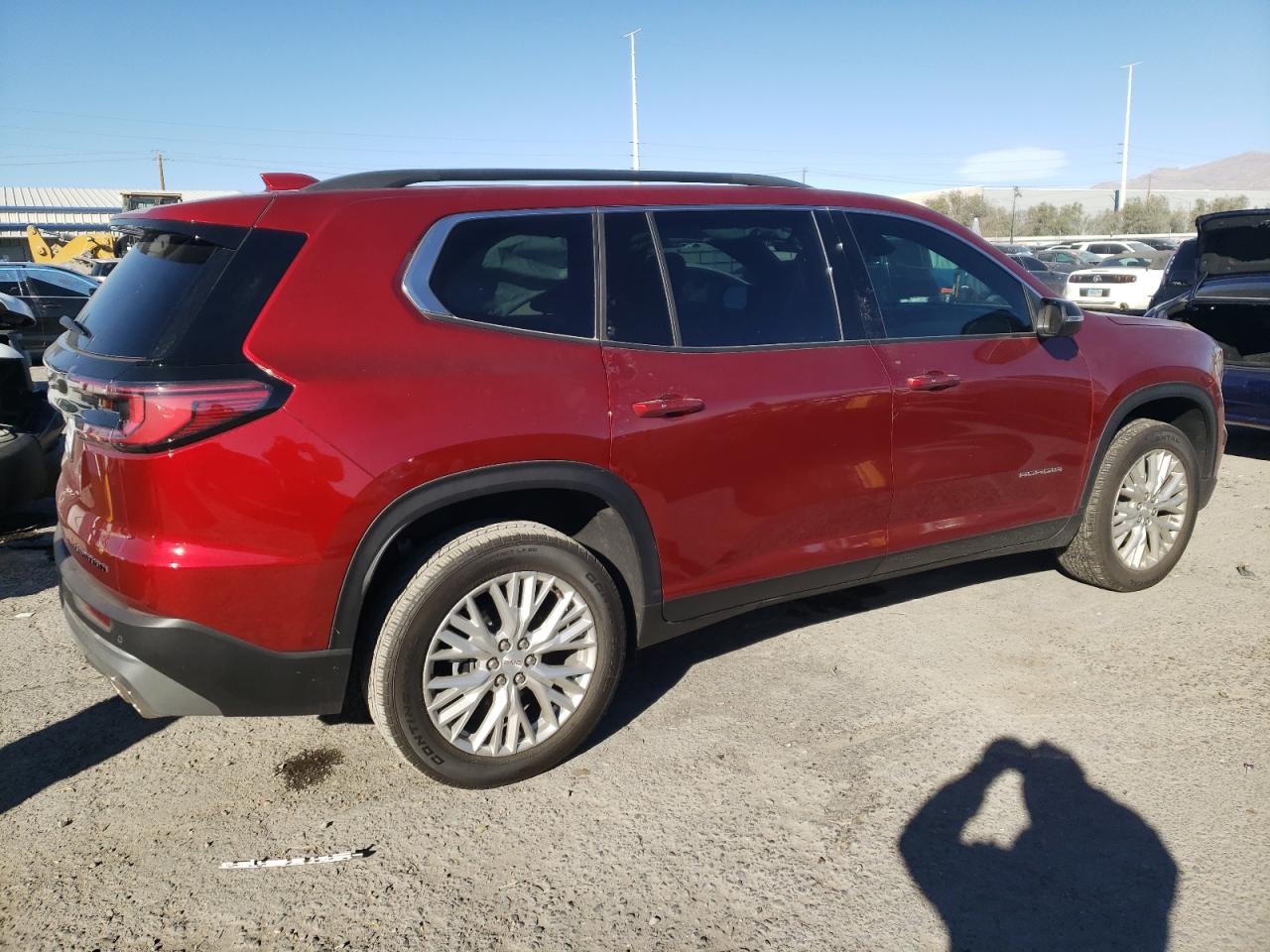 VIN 1GKENKKS0RJ204102 2024 GMC ACADIA UPL no.3