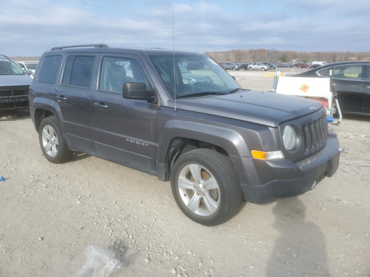 VIN 1C4NJRFB9HD174623 2017 JEEP PATRIOT no.4