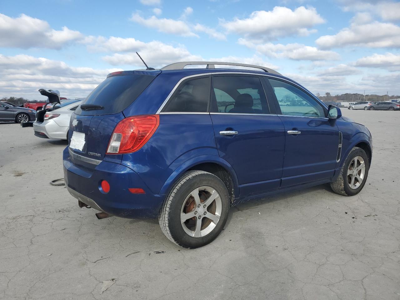 2013 Chevrolet Captiva - Image 3
