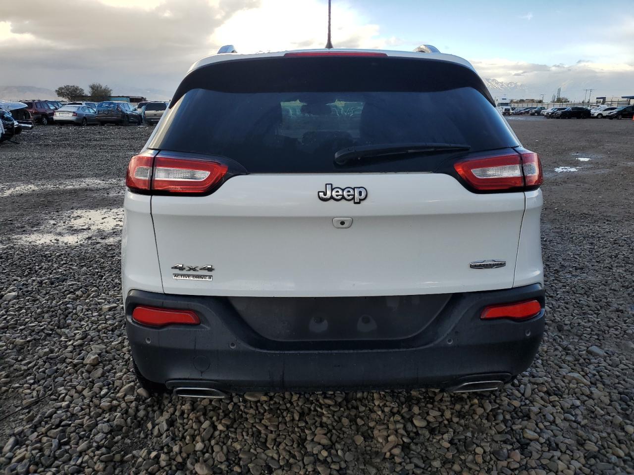 2016 Jeep Grand Cherokee - Image 6