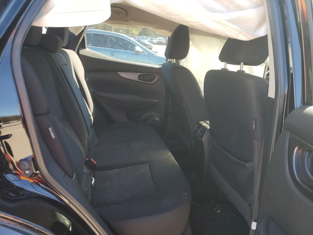 2021 Nissan Rogue - Image 10
