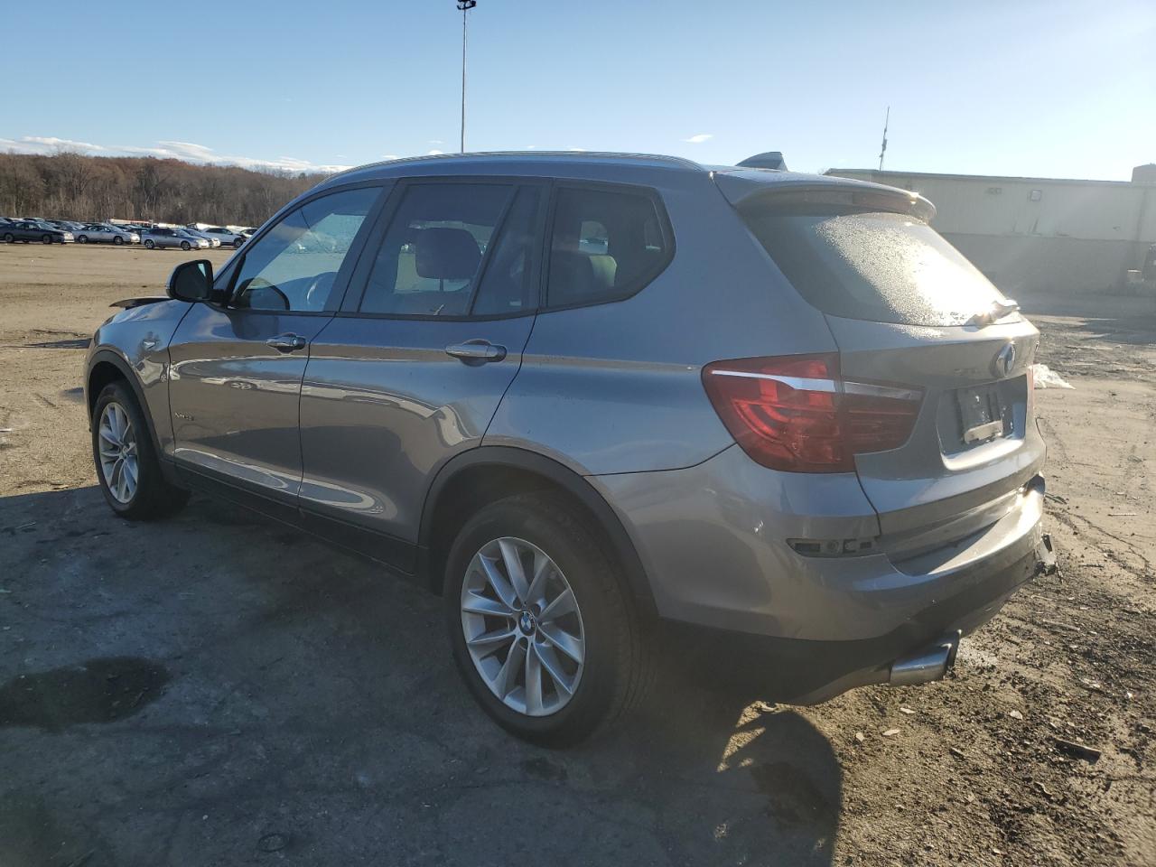 VIN 5UXWX9C36H0W76950 2017 BMW X3 no.2