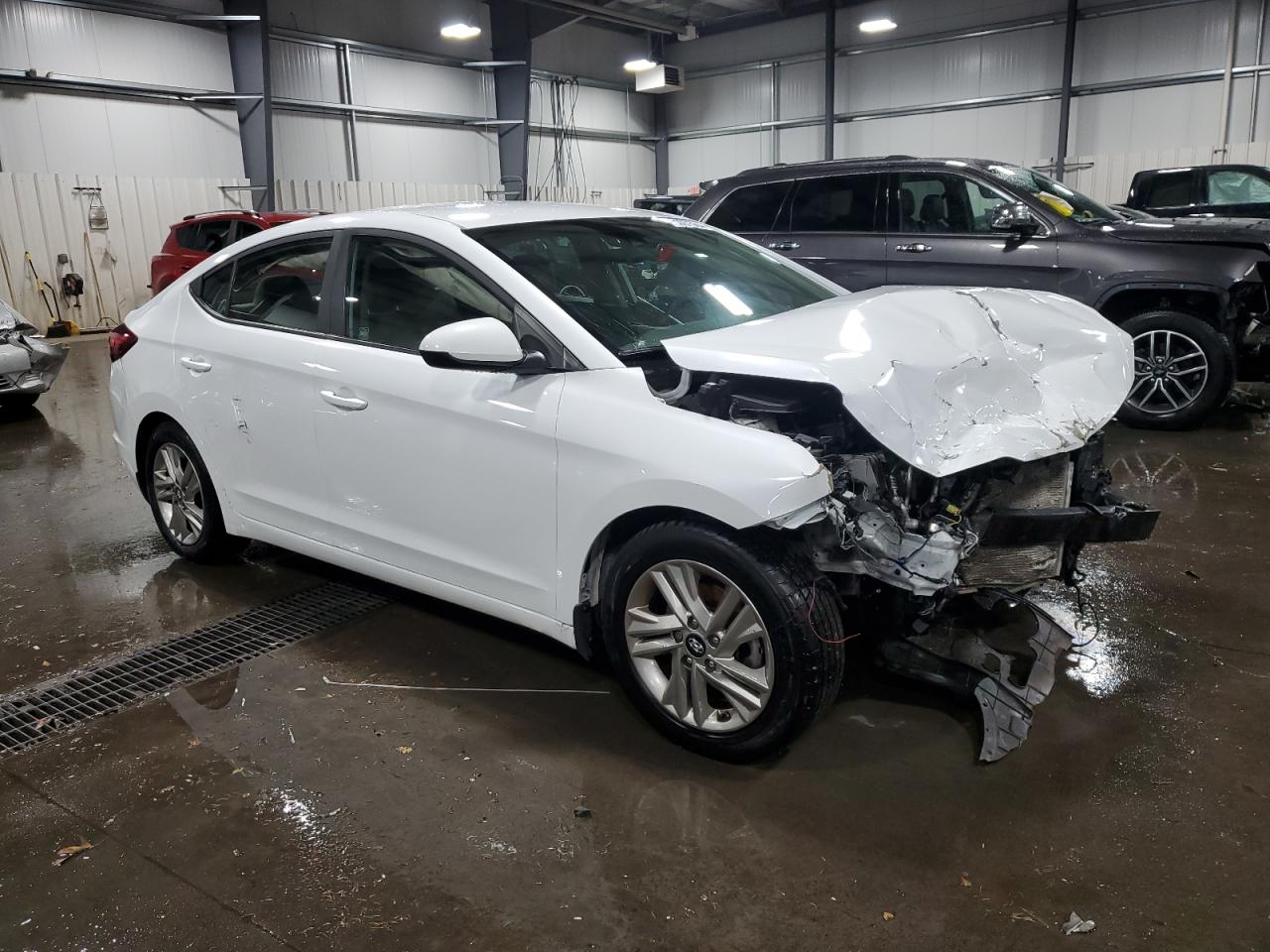2019 Hyundai Elantra - Image 4