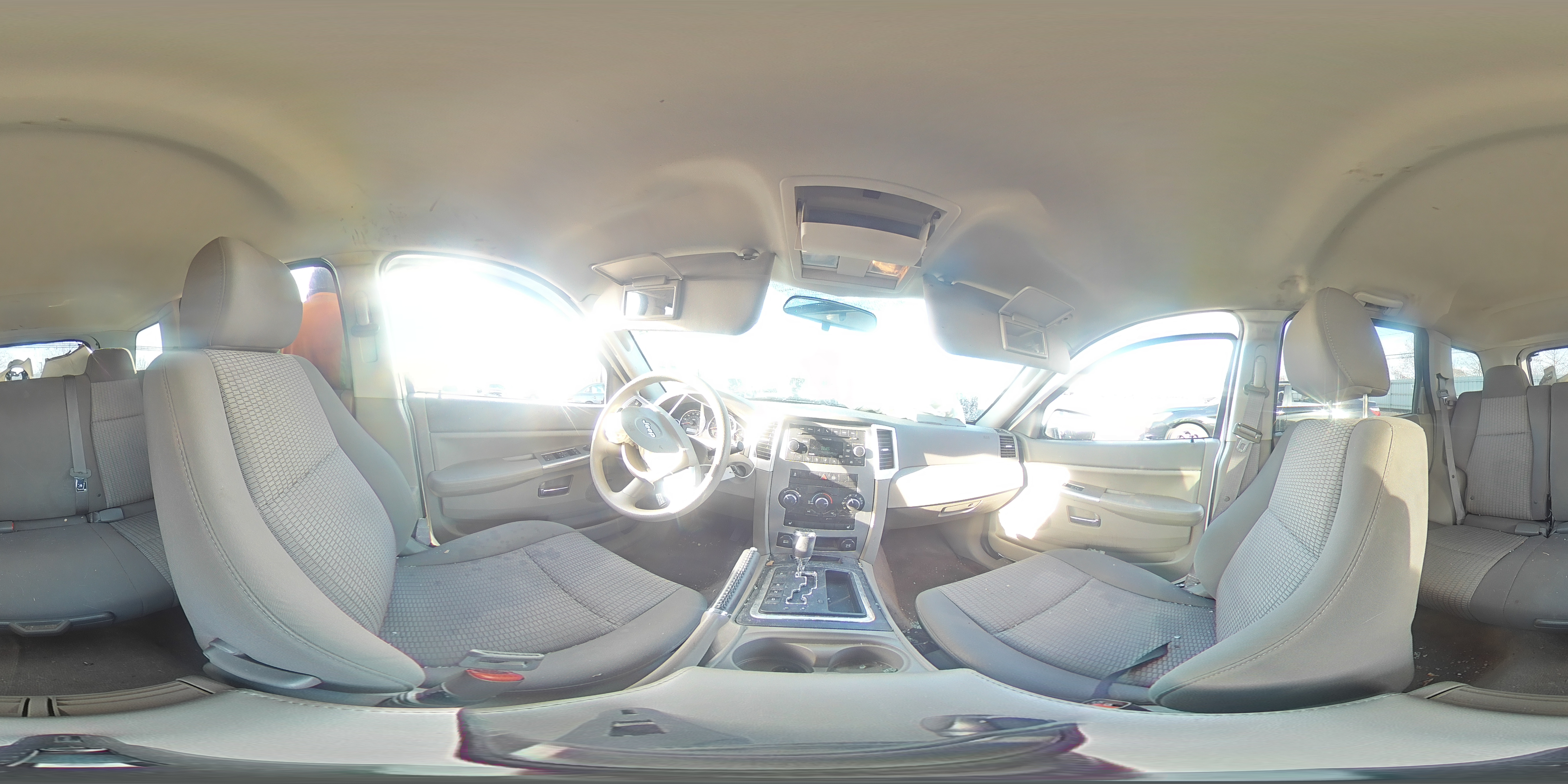 2010 Jeep Grand Cherokee - Image 14