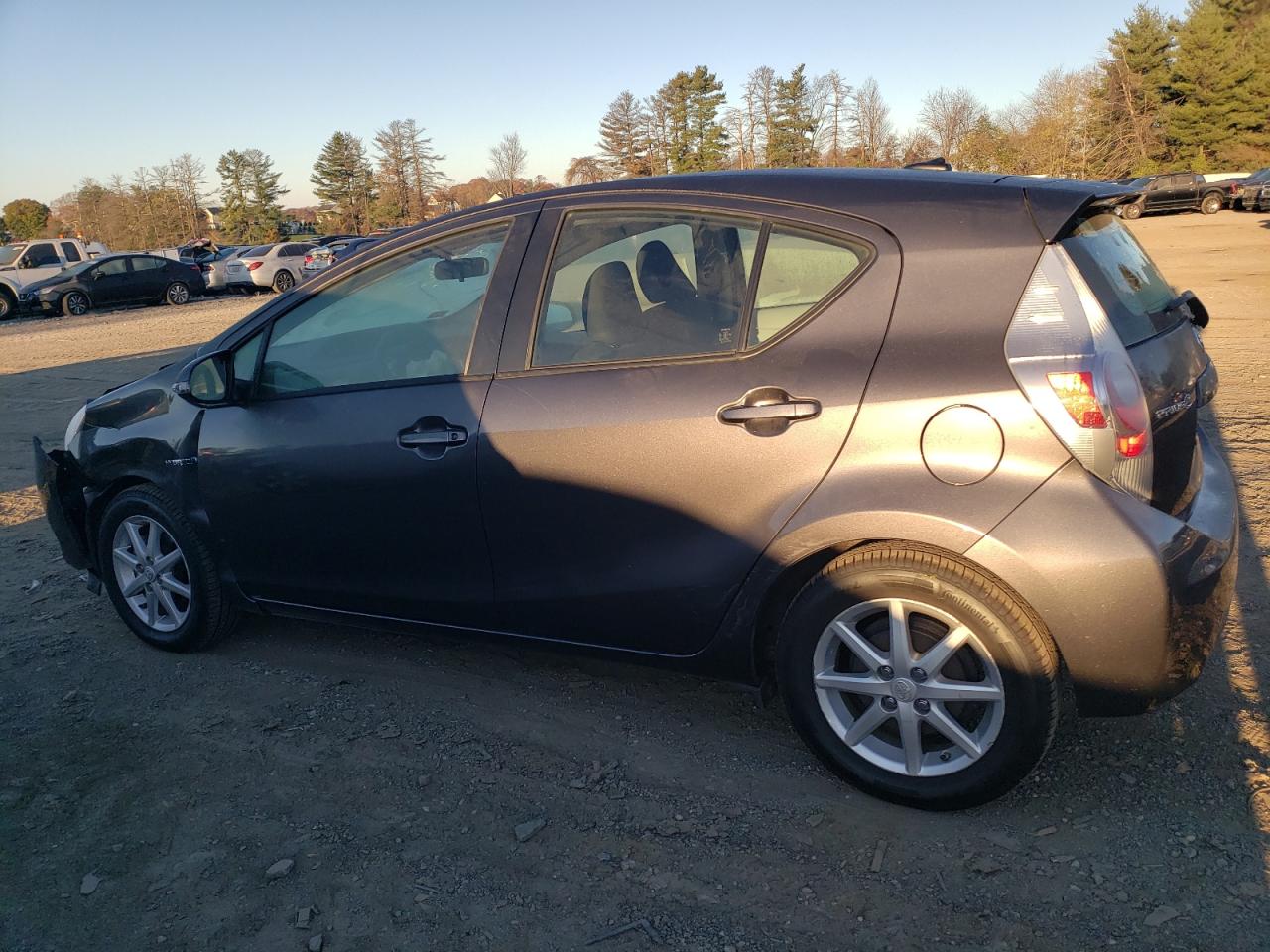 2014 Toyota Prius C VIN: JTDKDTB35E1063229 Lot: 79180624