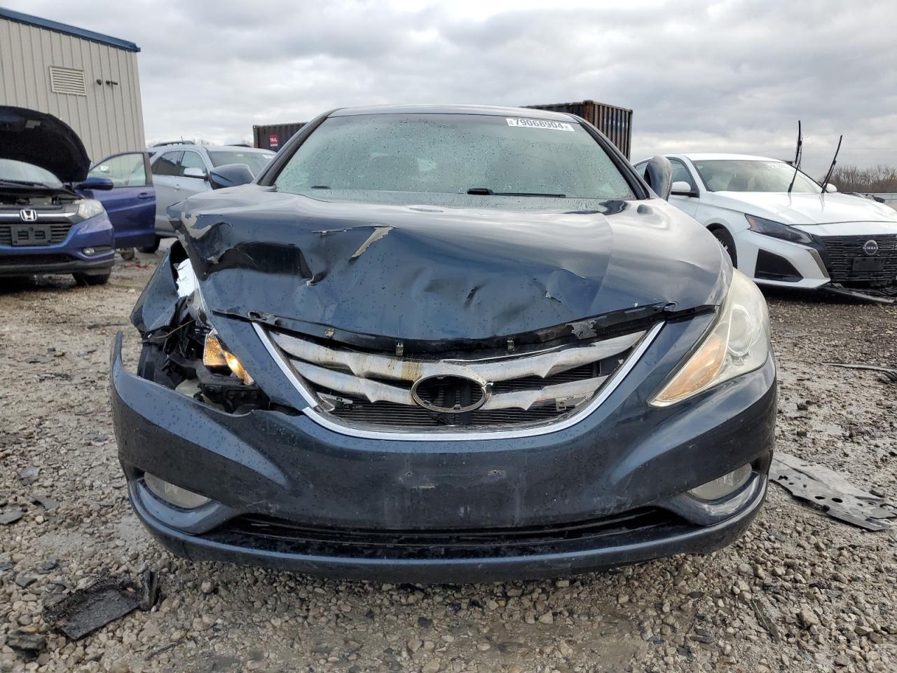 2011 Hyundai Sonata - Image 5