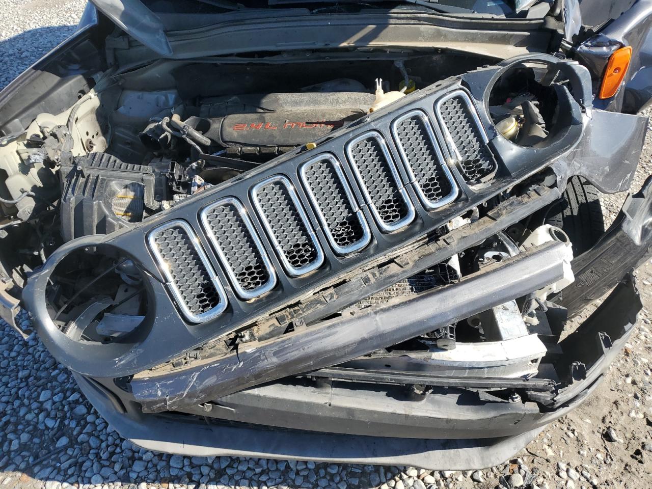 2018 Jeep Renegade - Image 12