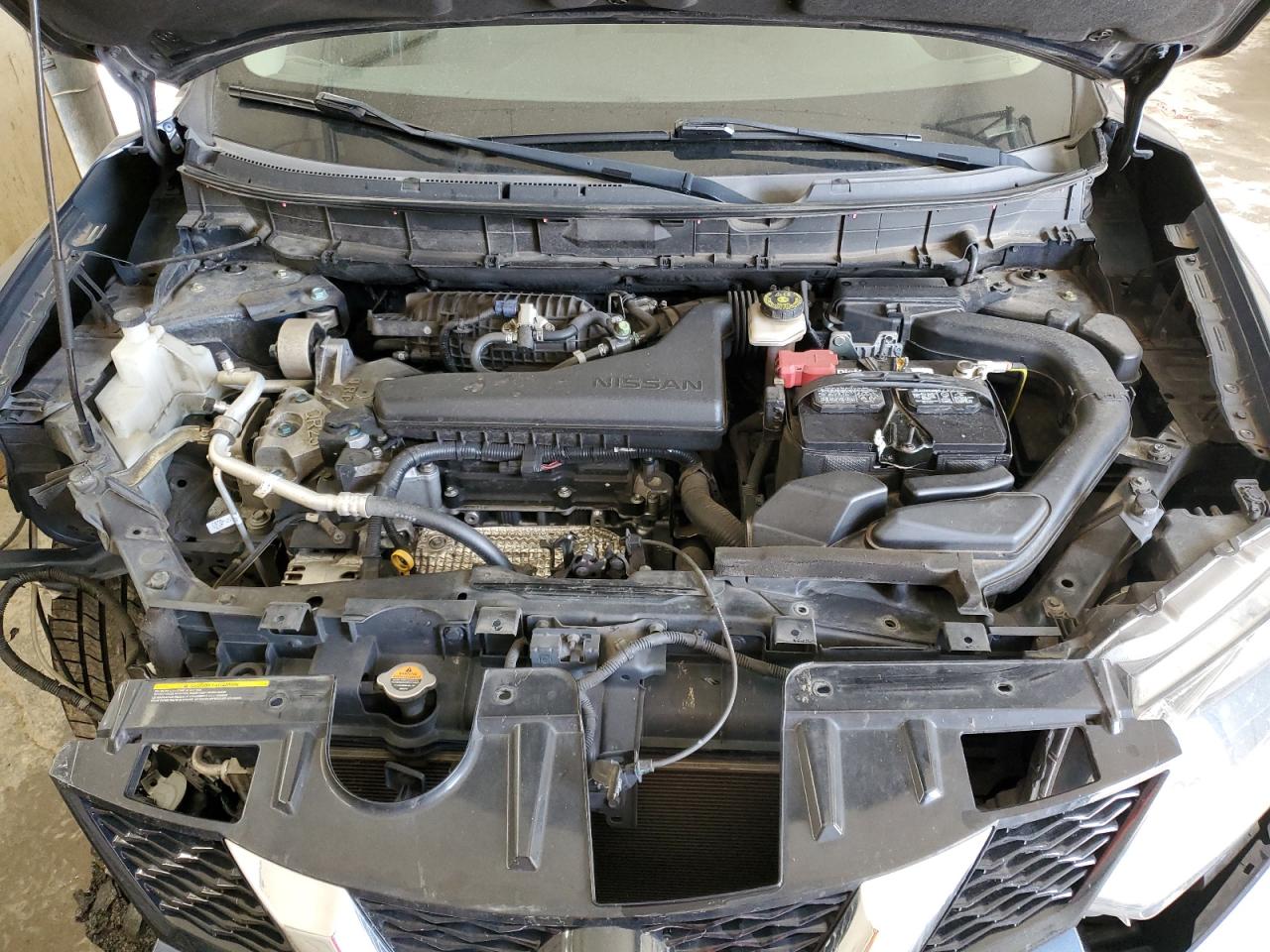 2016 Nissan Rogue - Image 12