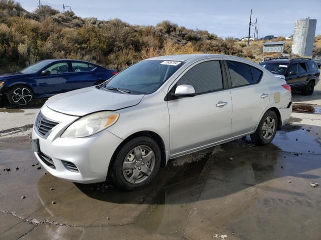  NISSAN VERSA 2013 Сріблястий