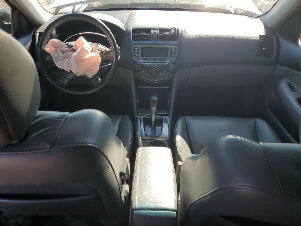 2006 Honda Accord - Image 8
