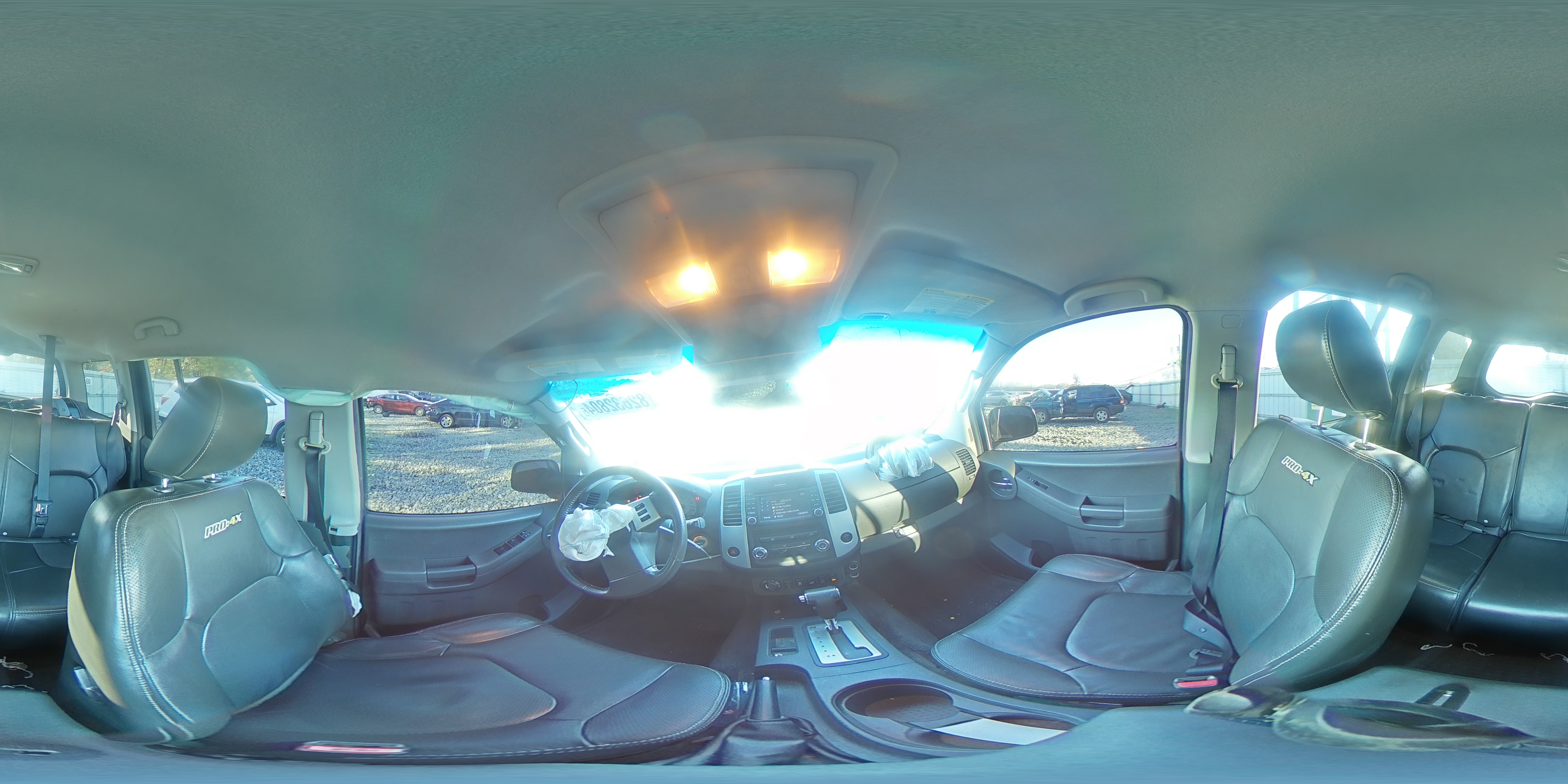 2015 Nissan XTerra - Image 14