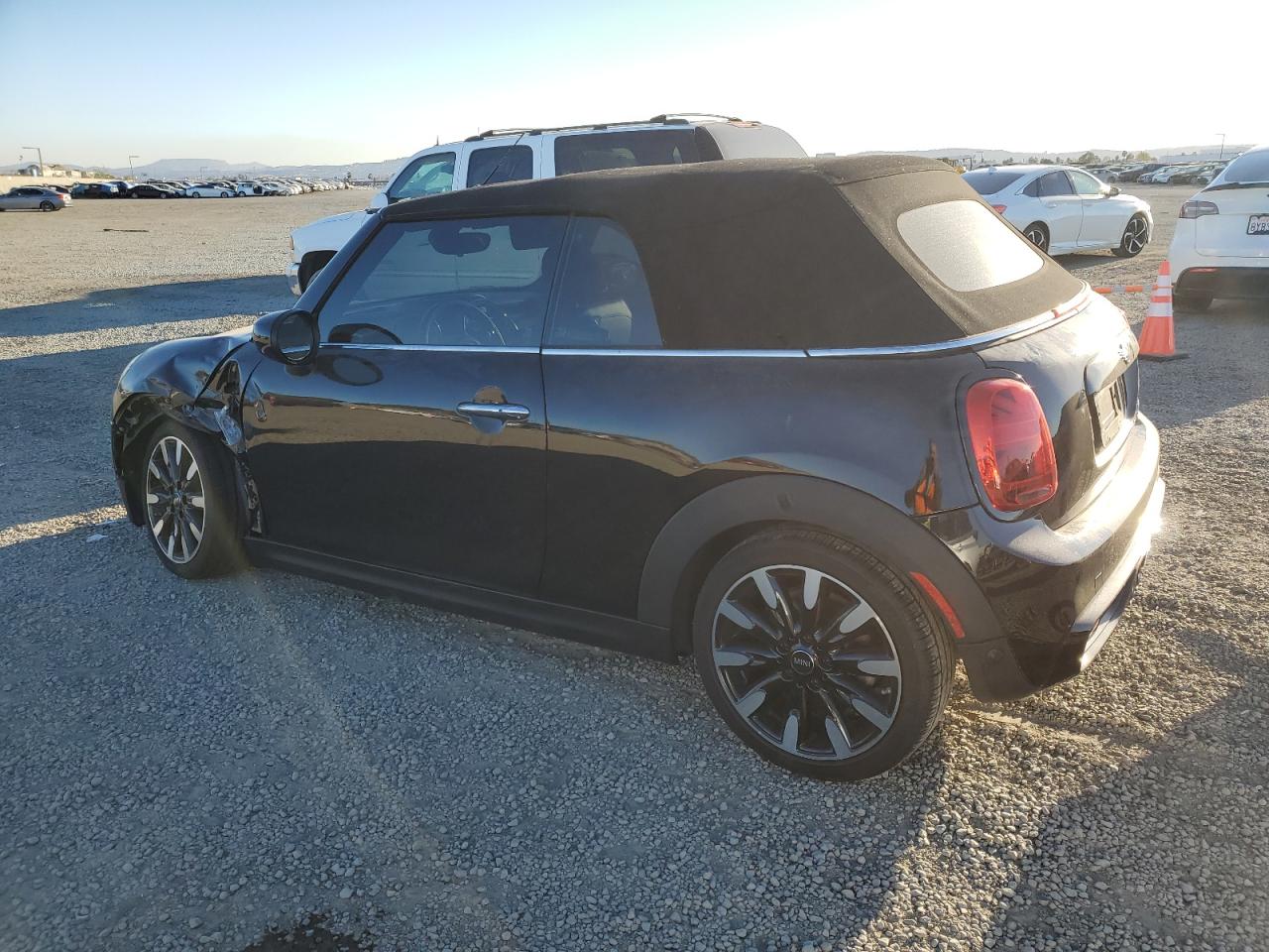 2021 MINI Cooper - Image 2